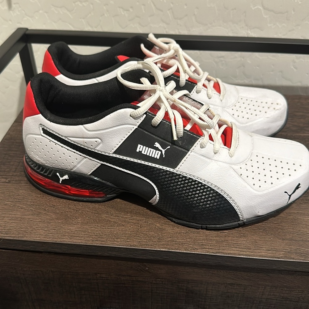 Puma - Picture 2 of 6